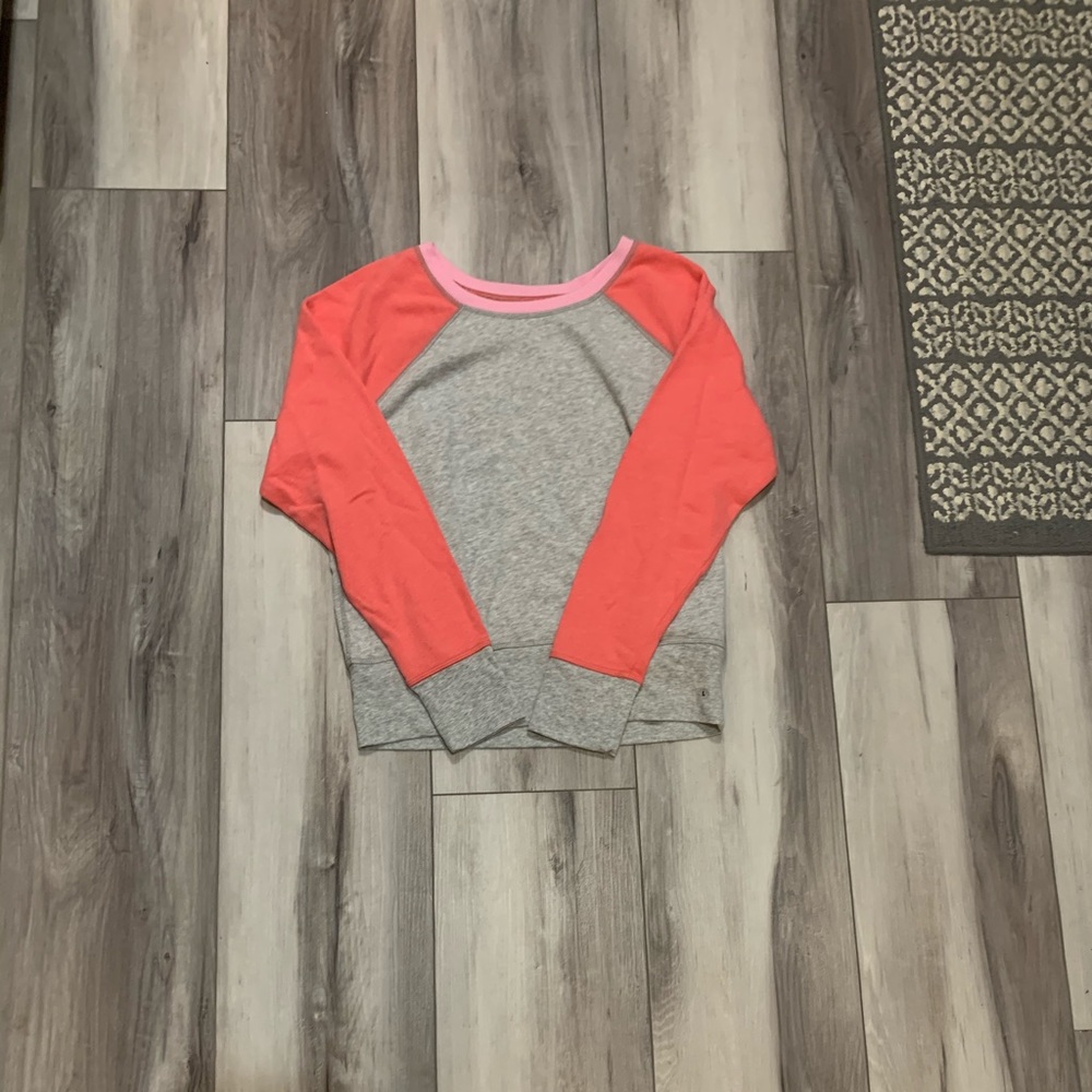 arie sweater